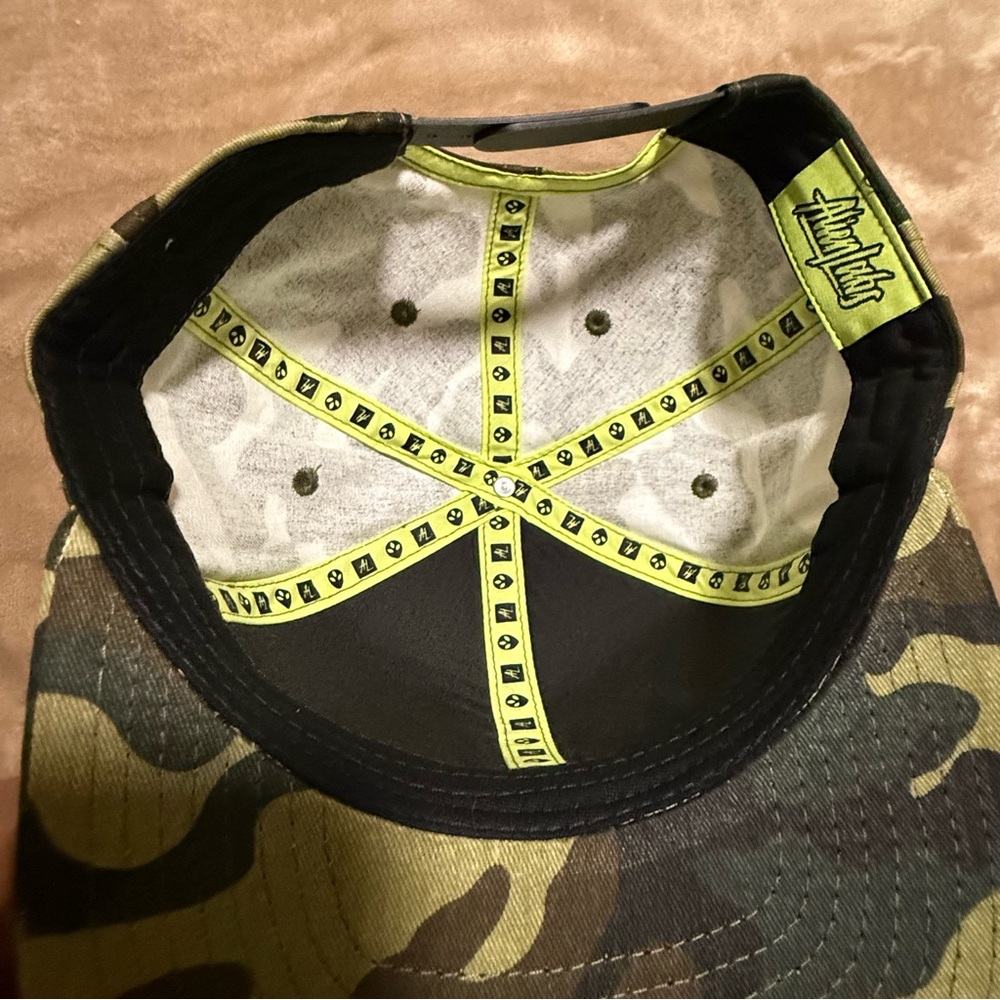 Alienlabs Camo Cannabis Snap Back Flat Bill Baseball Hat - Picture 11 of 15